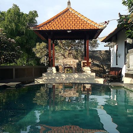 Готель Wahyu Dewata Ґіаньяр Екстер'єр фото
